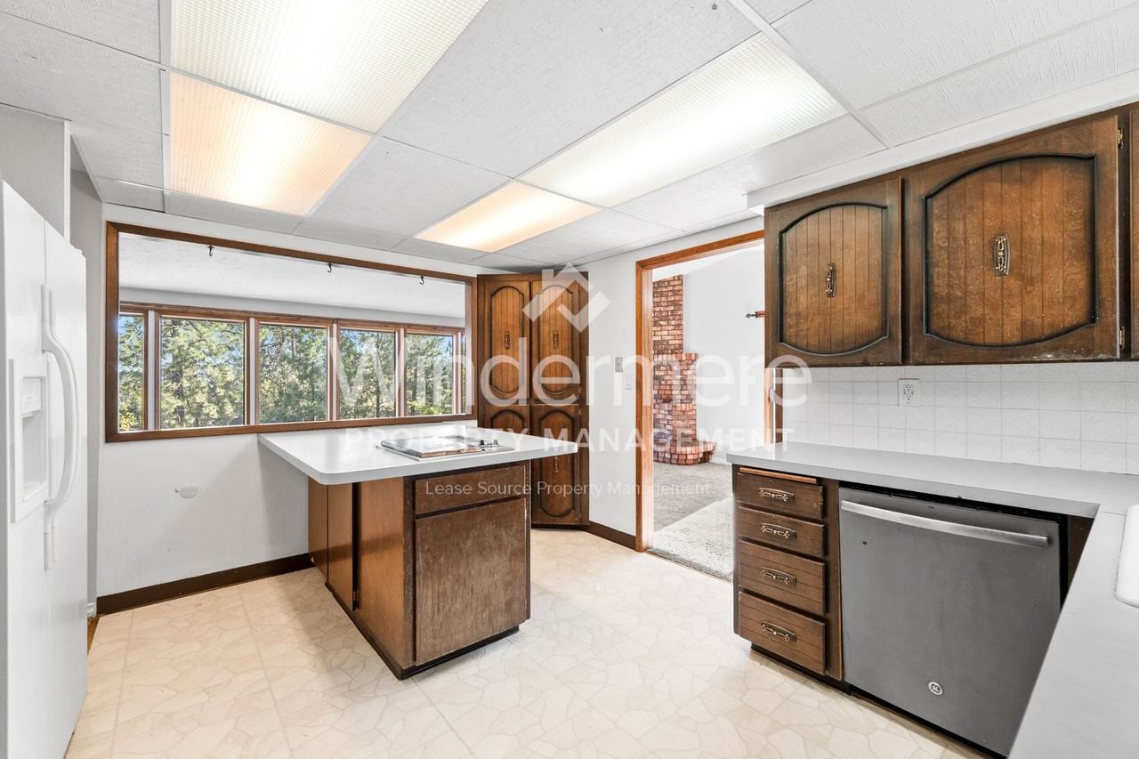 6622 E 15th Ave - Photo 3 of 35