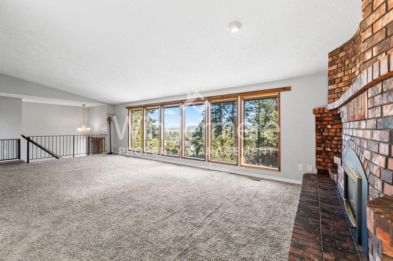 6622 E 15th Ave - Photo 5 of 35