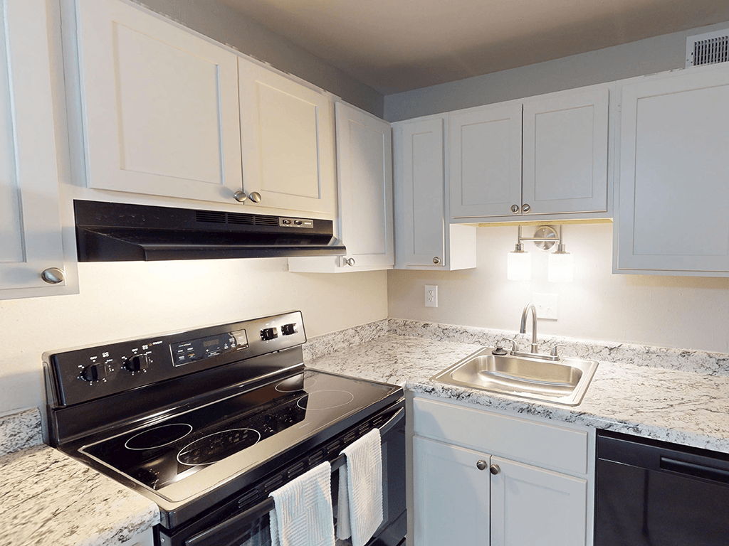 Greenmar Apartments - Photo 7 of 33