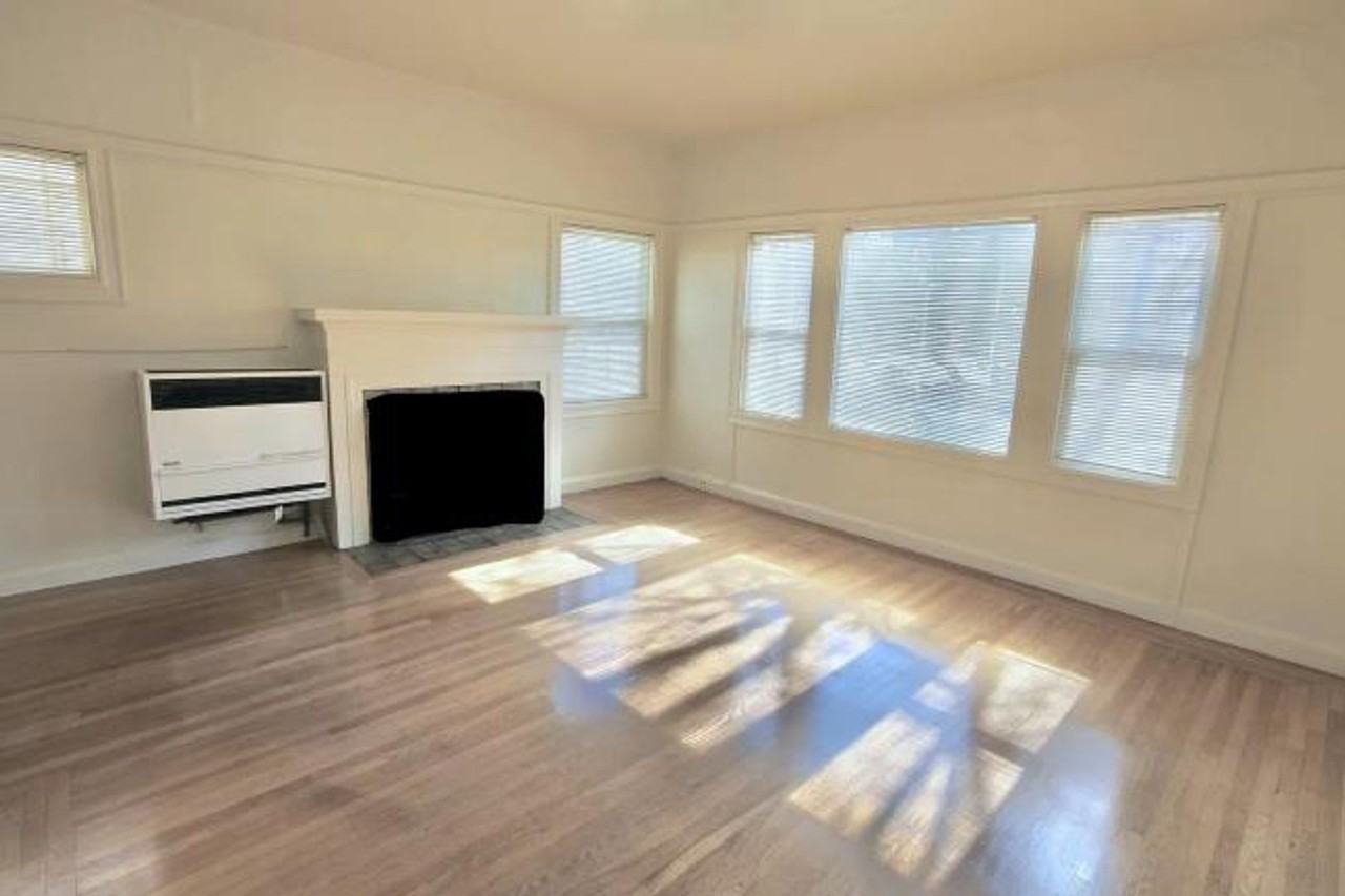 2337 Prince St - Photo 3 of 14