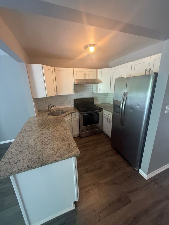 80 Ashlar Hill Ct - Photo 5 of 19