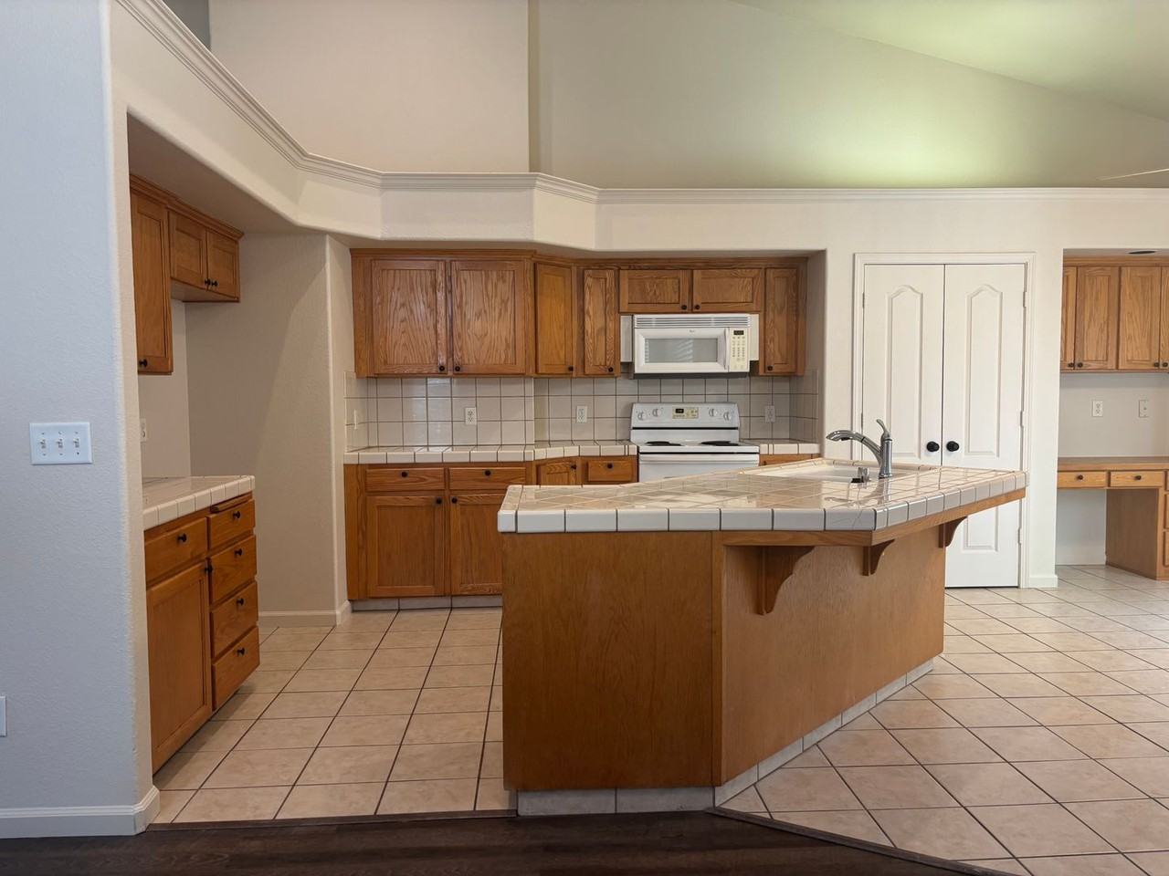 2941 E Decatur Ave - Photo 4 of 13