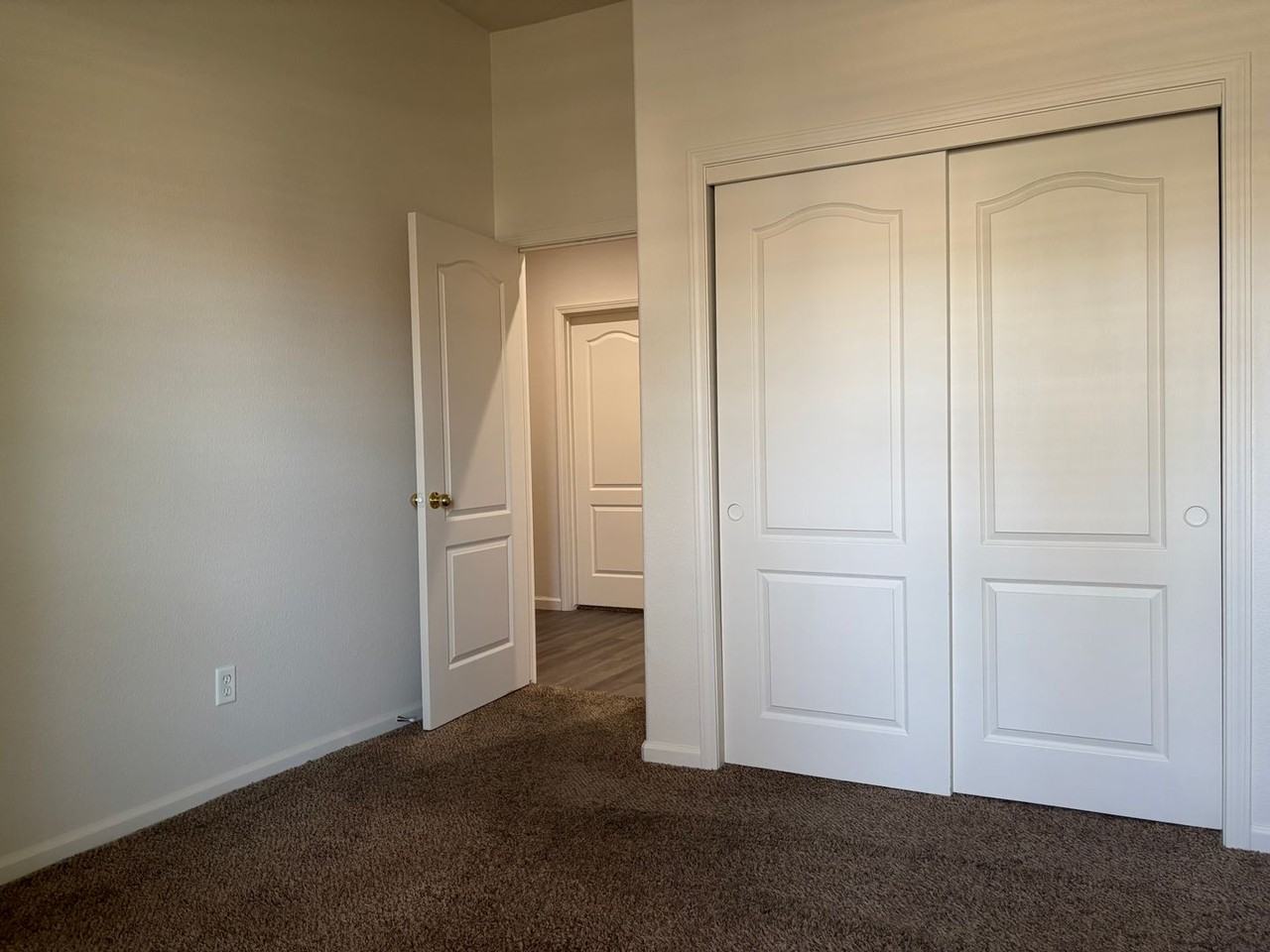 2941 E Decatur Ave - Photo 7 of 13