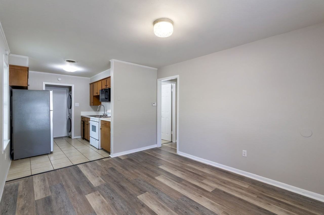 1911 Orman St - Photo 5 of 17