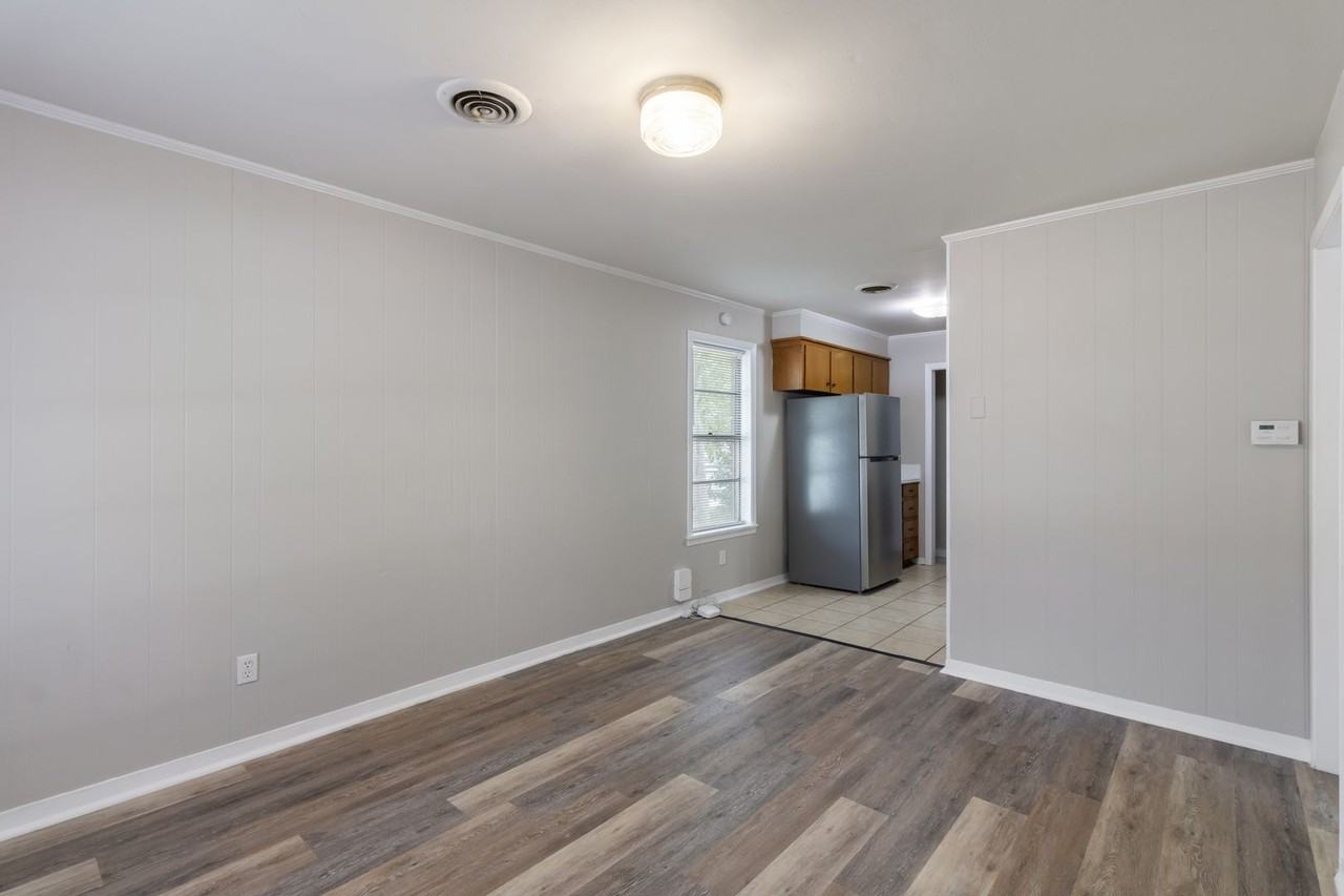 1911 Orman St - Photo 6 of 17
