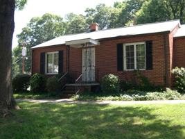 featured image of 711 N Avalon Rd