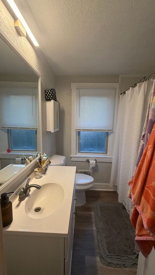 2078 Walton Ave - Photo 7 of 9