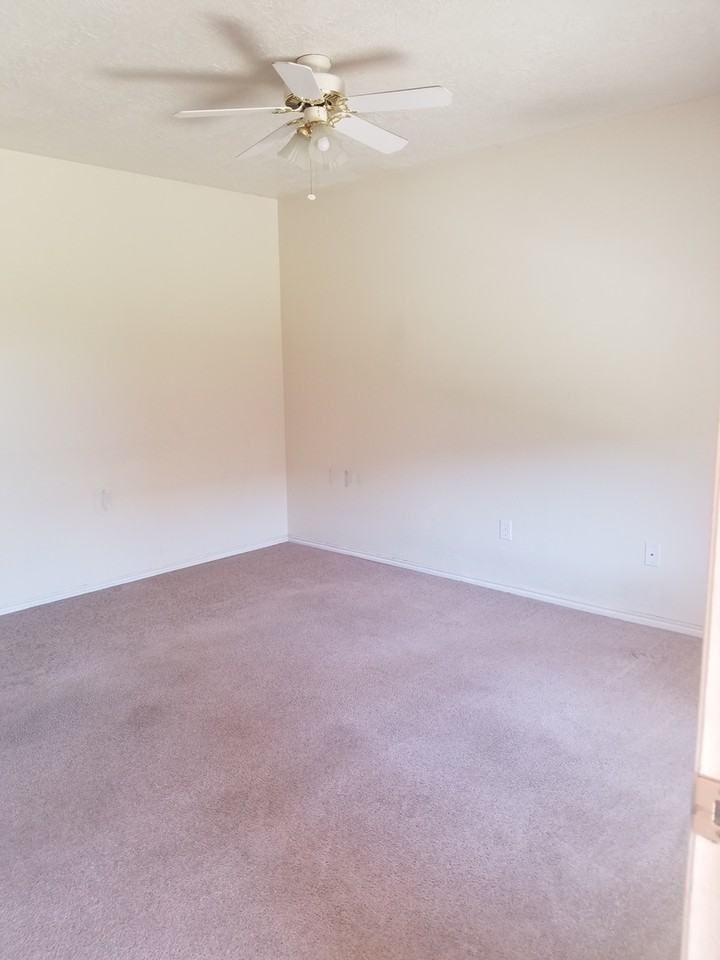 580 S 1100 E - Photo 2 of 14