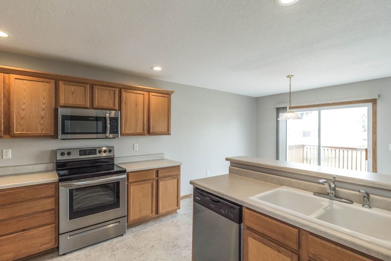 340 Ne Carefree Ln - Photo 6 of 16