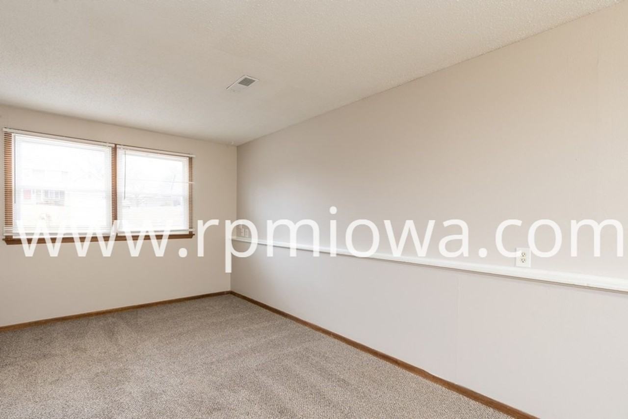 3424 Sw 42nd St - Photo 6 of 15
