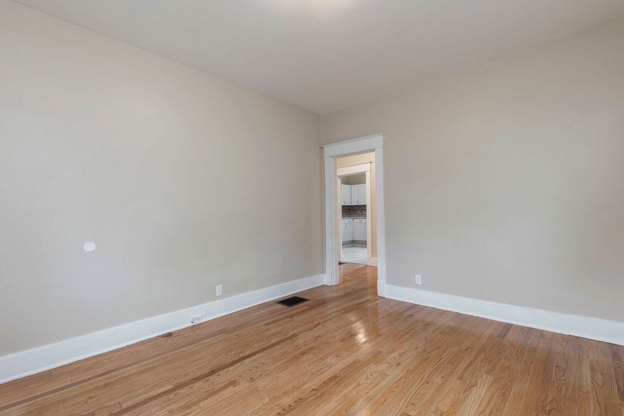 4102 Sunset Ave - Photo 5 of 21
