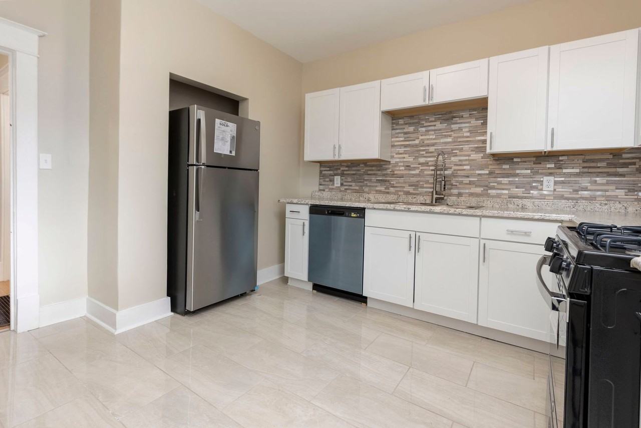 4102 Sunset Ave - Photo 6 of 21