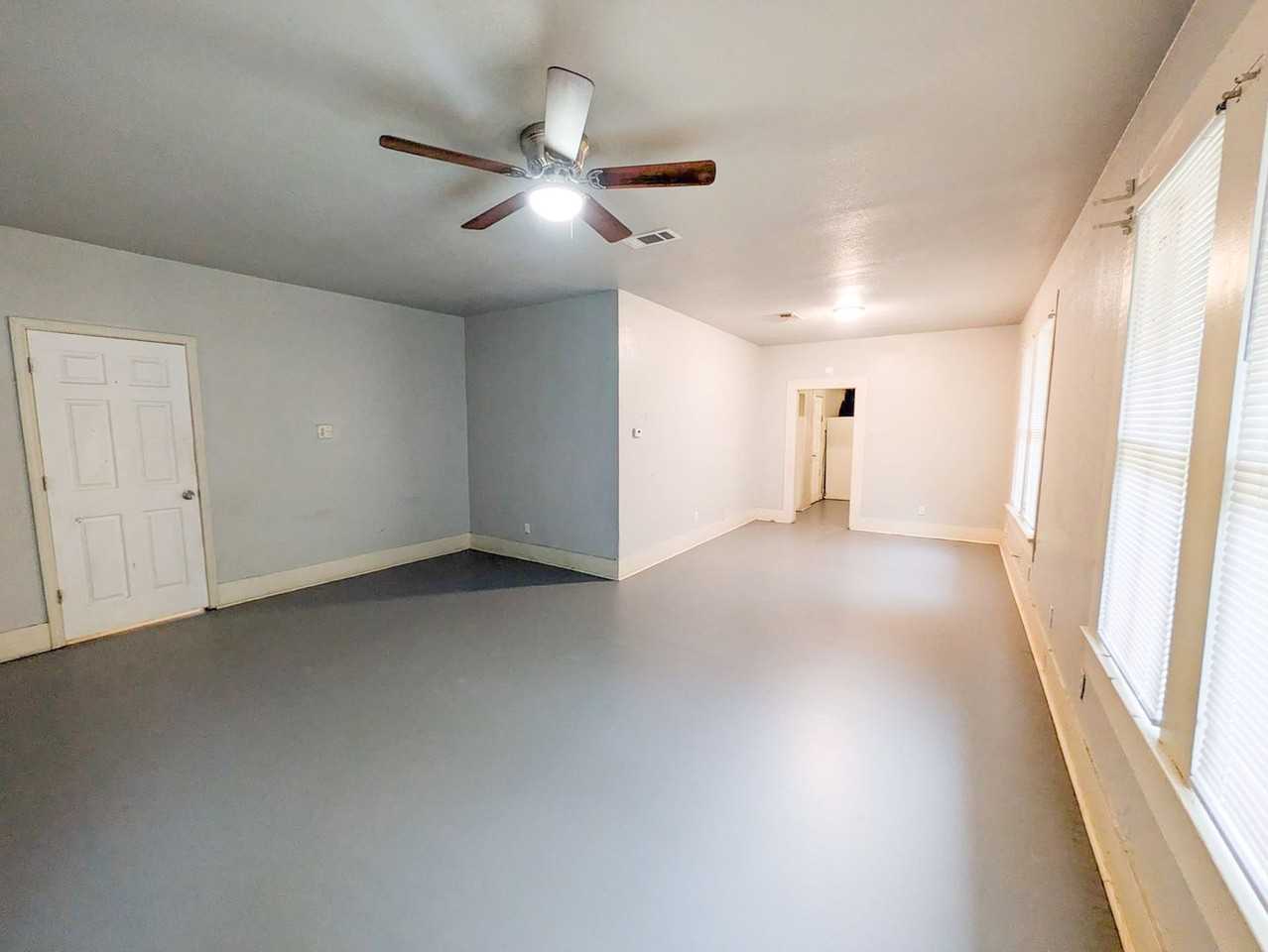 4358 Kenneth Ave - Photo 4 of 20