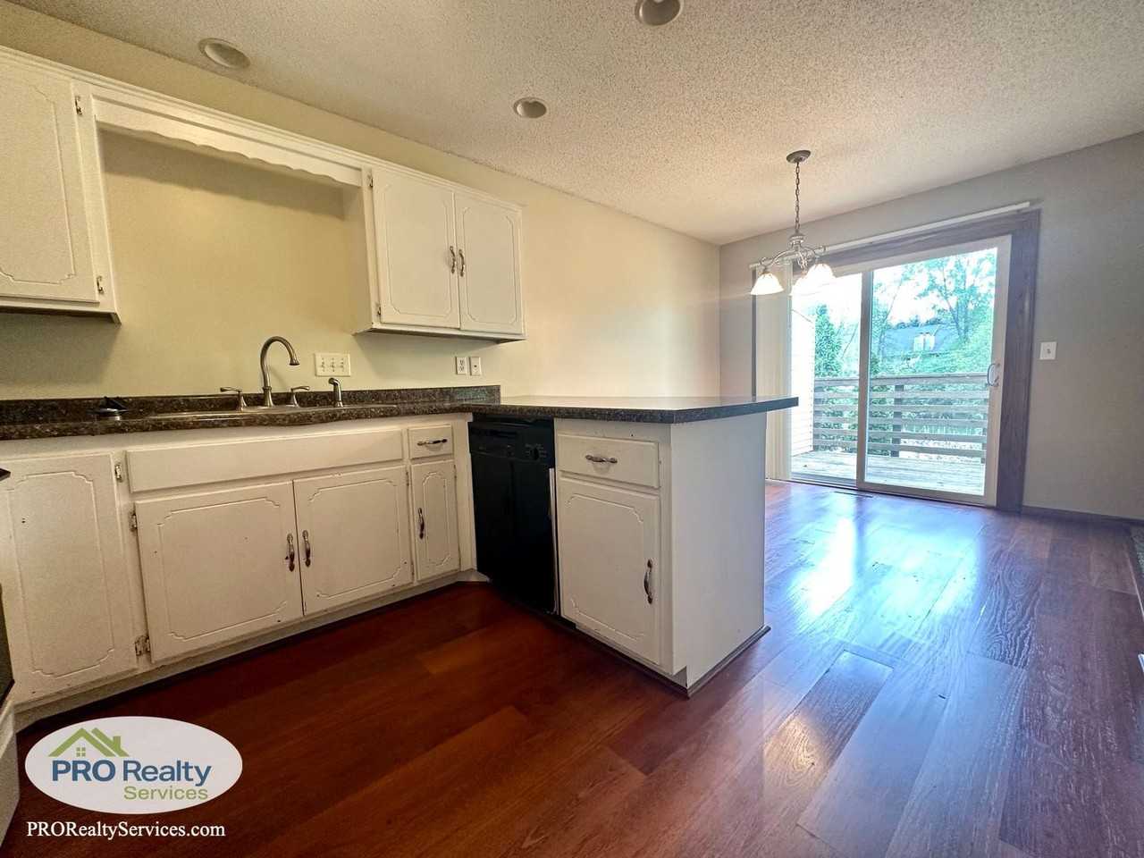 13350 Timber Crest Dr - Photo 5 of 28