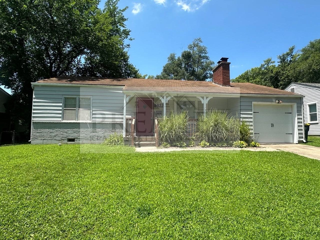 8422 Cherry St - Photo 2 of 21