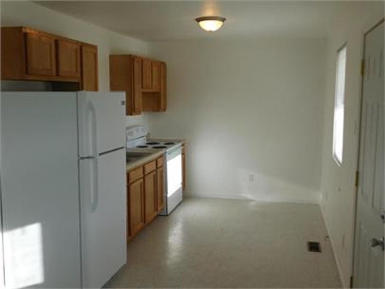 101 Bailey Mdws - Photo 2 of 17