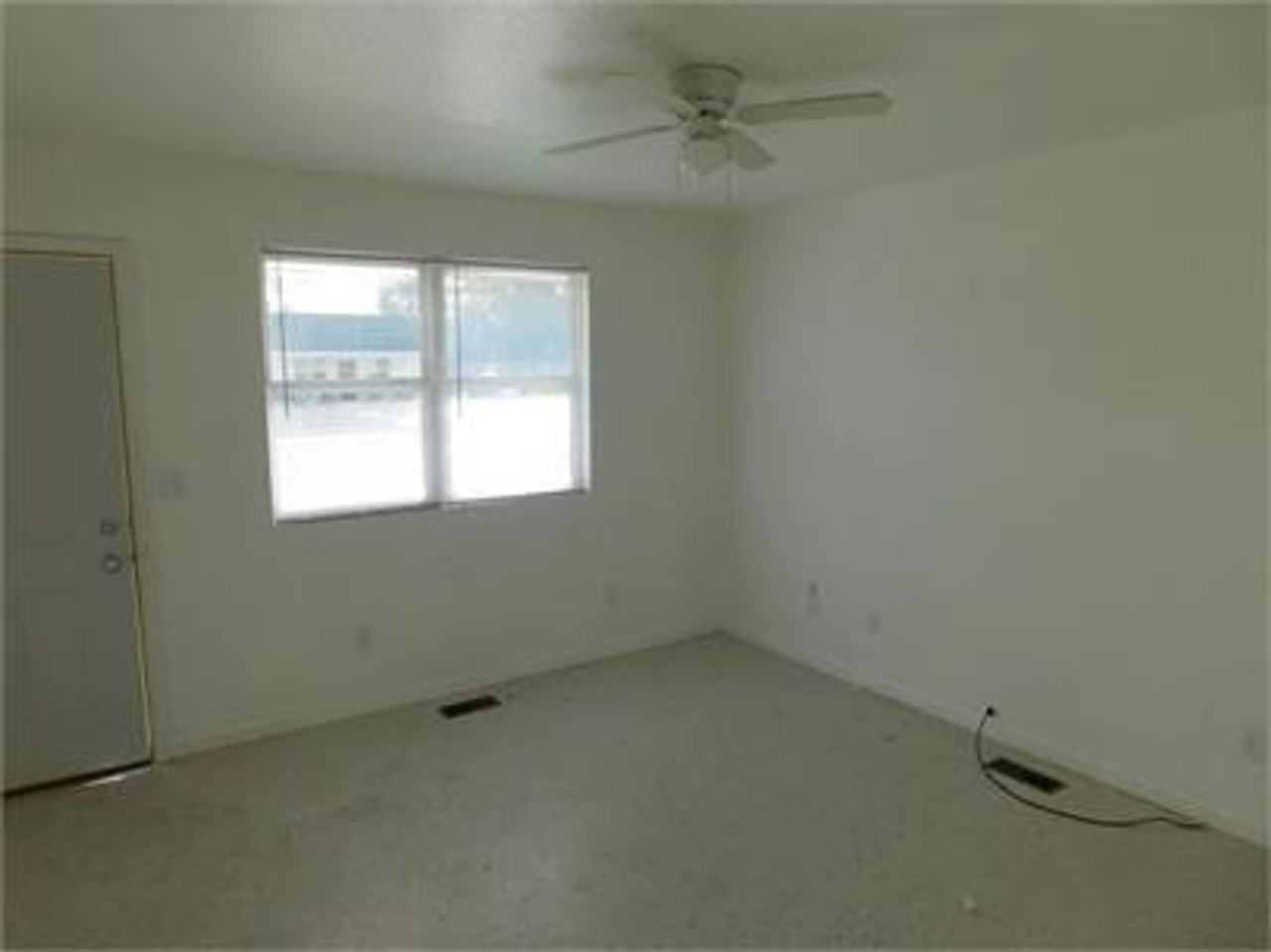 101 Bailey Mdws - Photo 5 of 17