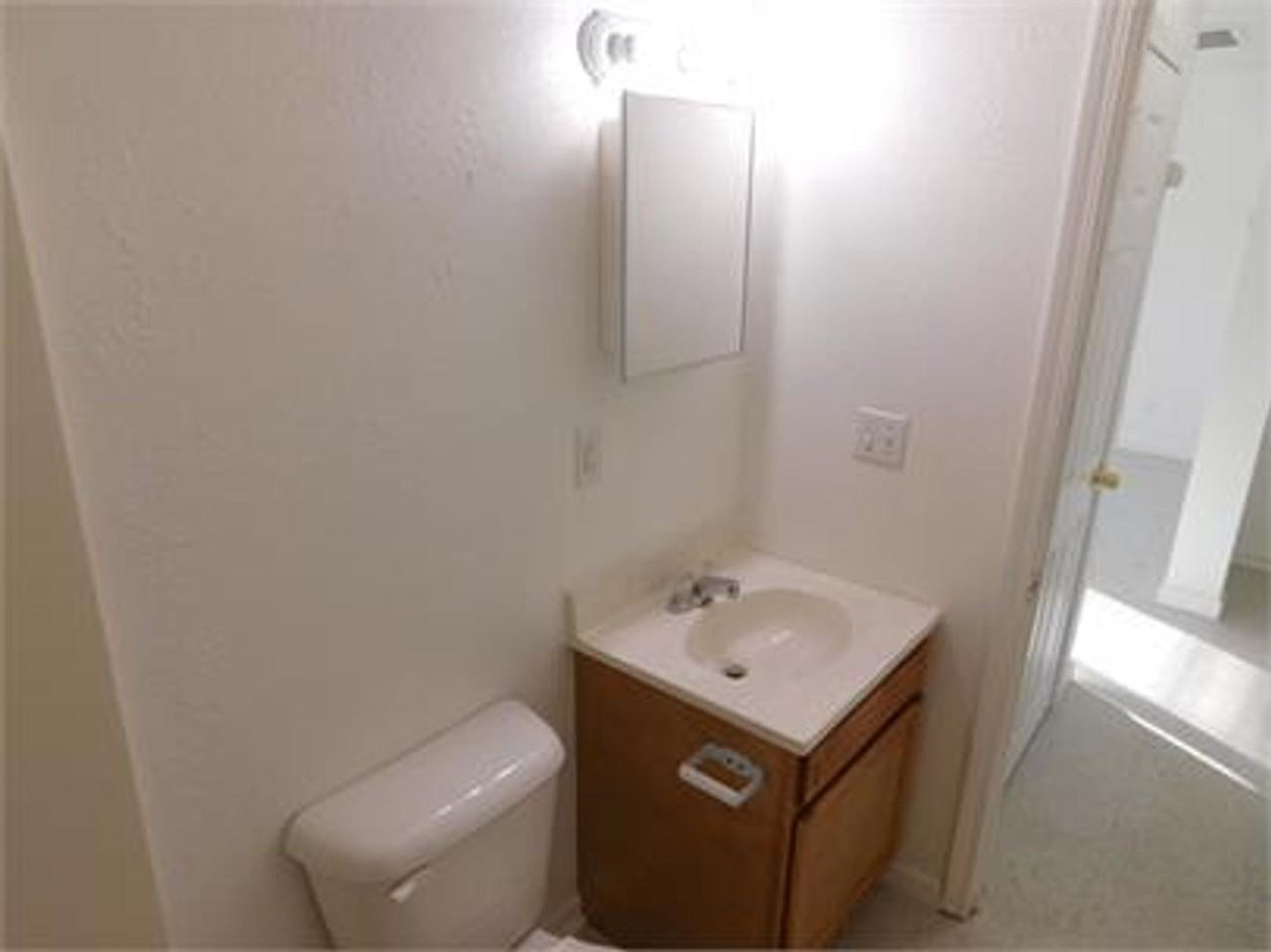 101 Bailey Mdws - Photo 6 of 17