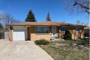 featured image of 3025 W Saratoga Ave