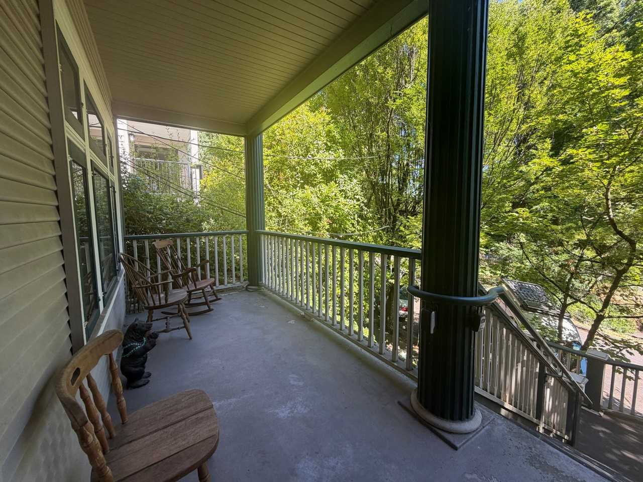 Hall Street Apartments - Photo 6 of 6