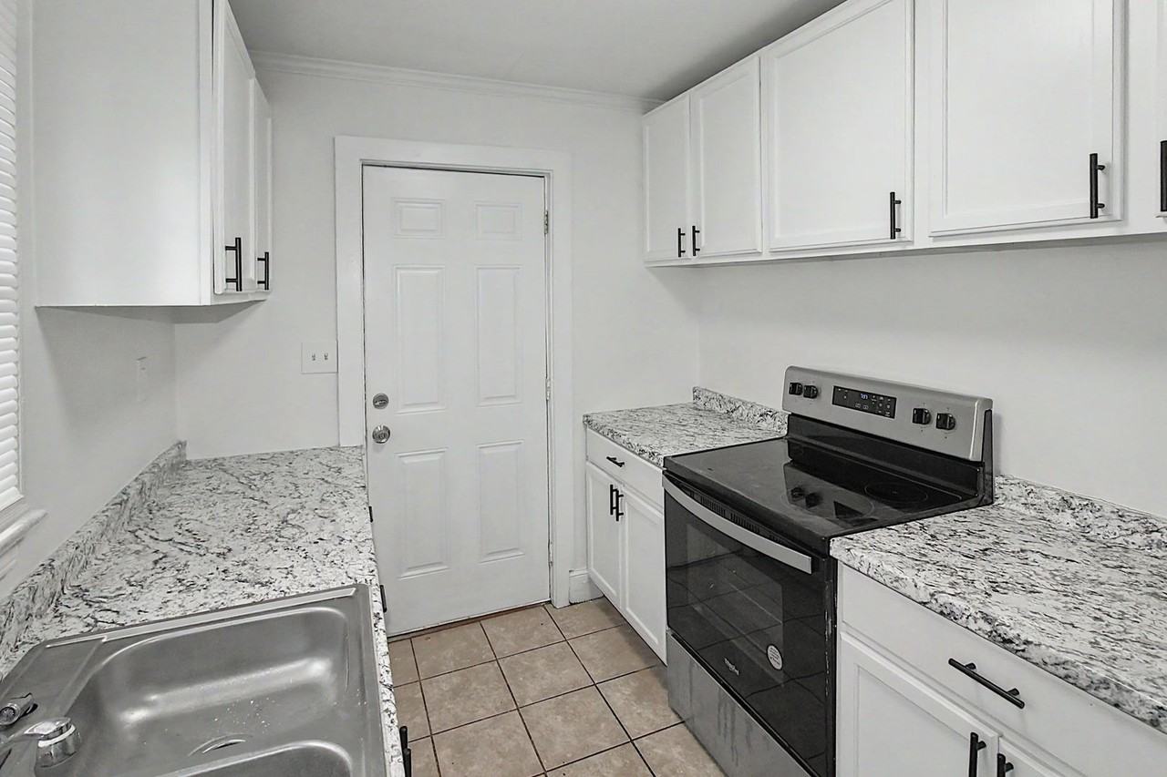 2517 Rachel St - Photo 7 of 18
