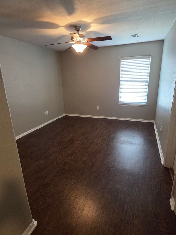 4535 W Sweetgum Ln - Photo 6 of 13