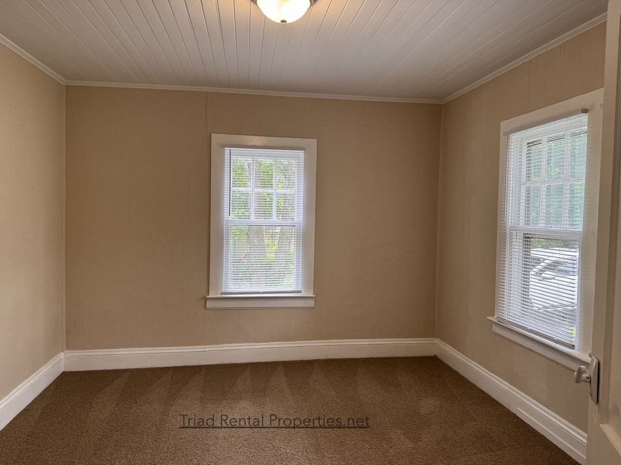 127 West St - Photo 3 of 20