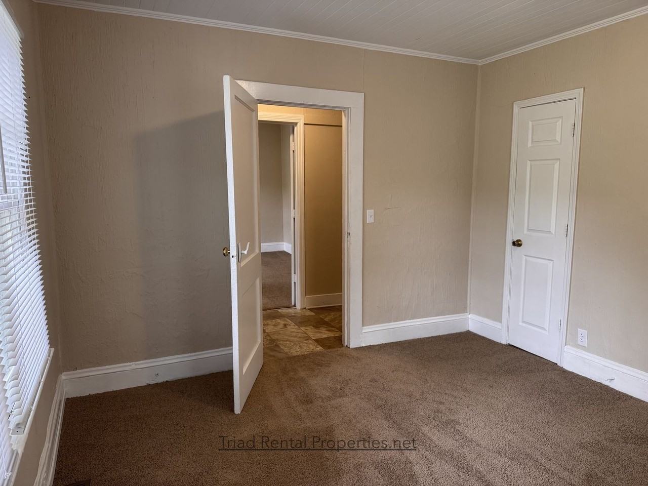 127 West St - Photo 4 of 20