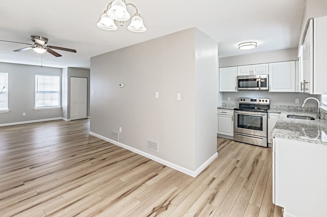 9 Arnold Pl - Photo 3 of 11