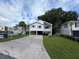 featured image of 237 Georgia St