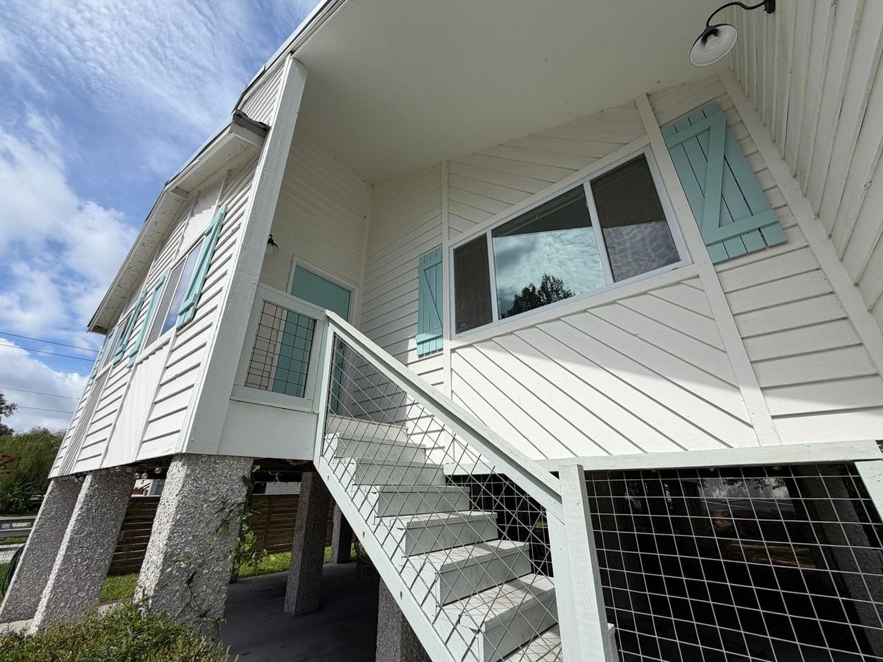 237 Georgia St - Photo 3 of 22