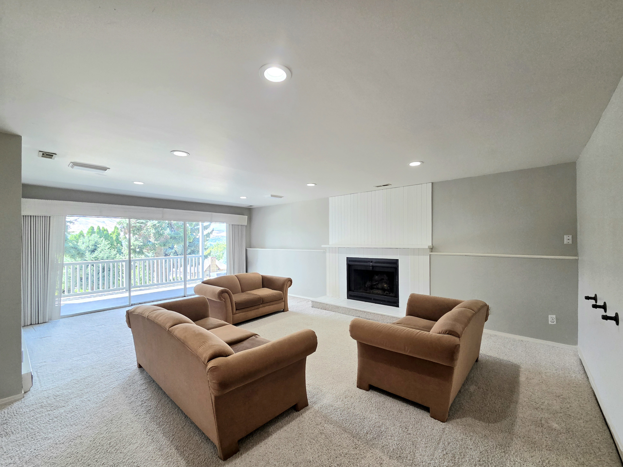 62 15th St Ne - Photo 4 of 31
