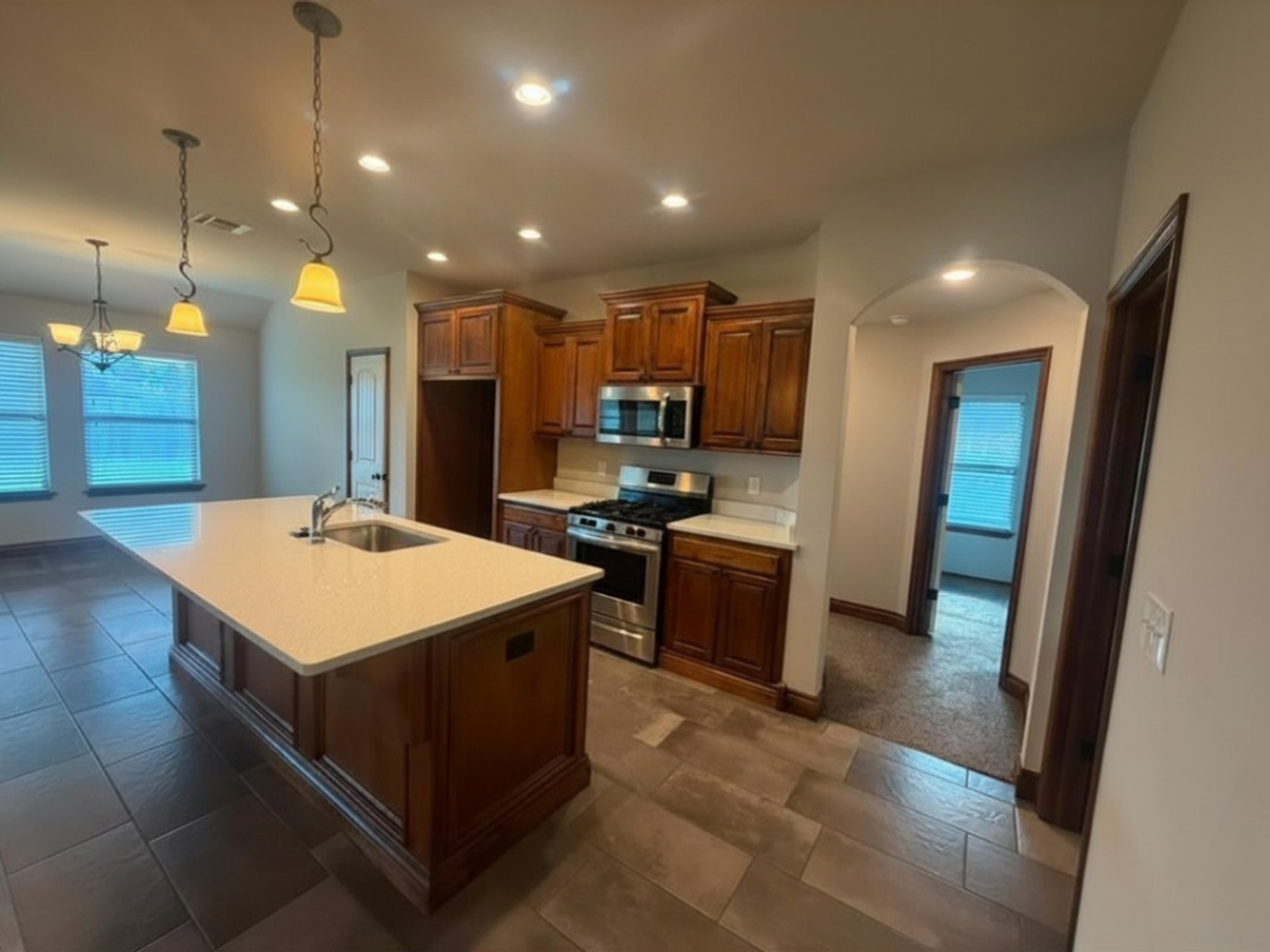 10712 Nw 18th St - Photo 2 of 22