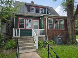 featured image of 2319 N Sheridan Rd