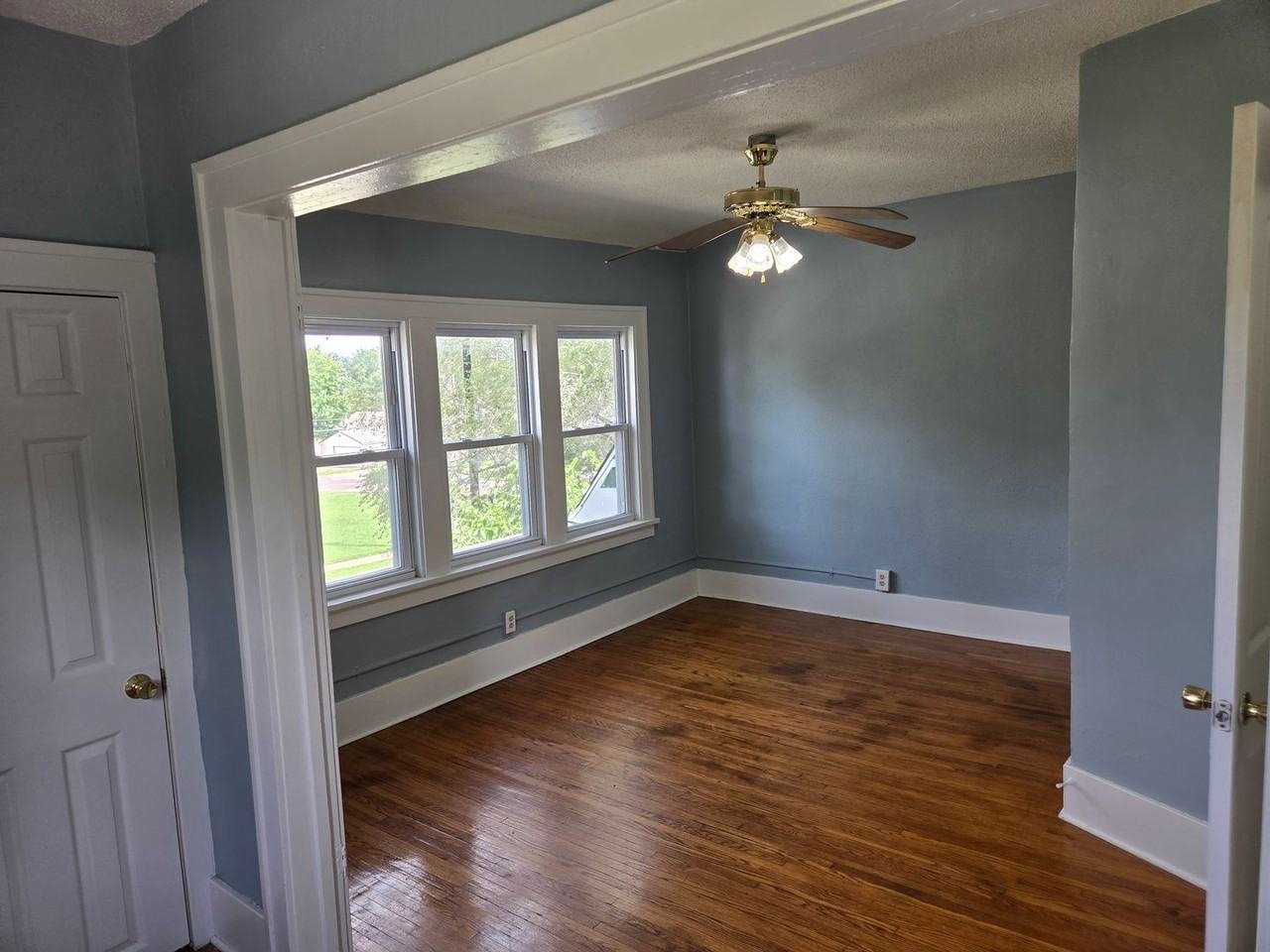2319 N Sheridan Rd - Photo 6 of 6