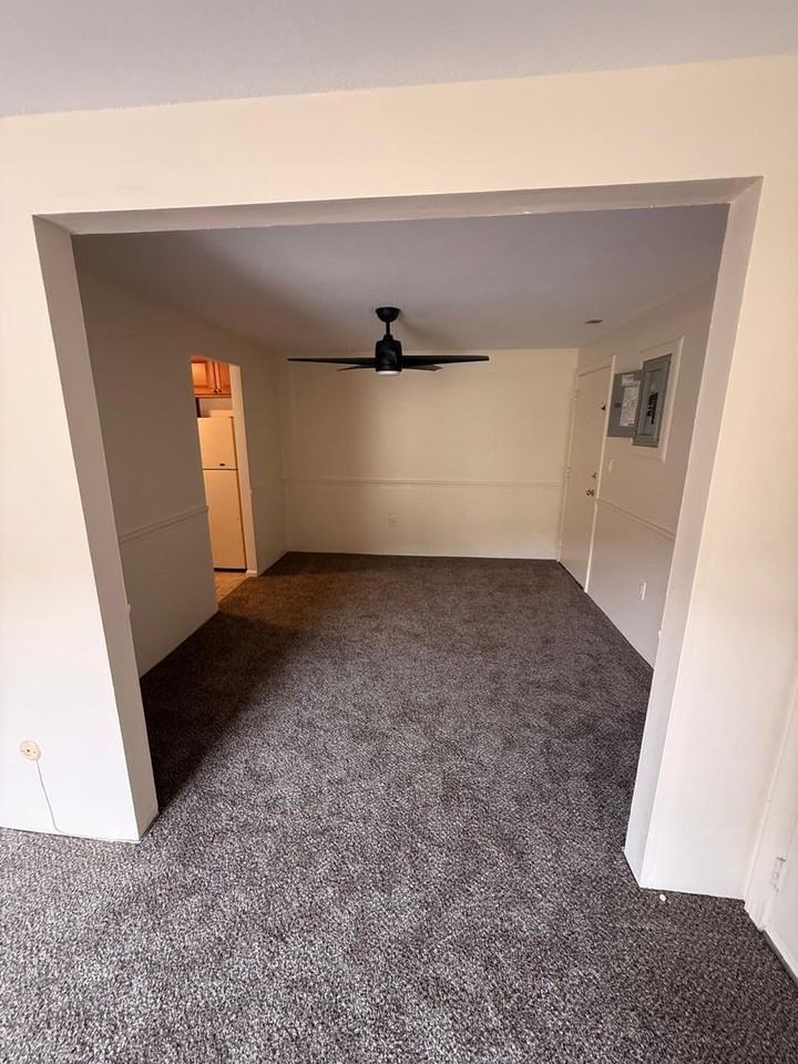 384 384 Great Rd U: B102 - Photo 6 of 8