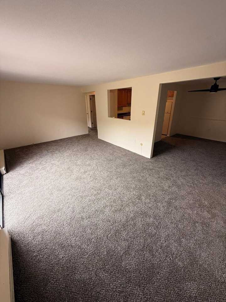 384 384 Great Rd U: B102 - Photo 7 of 8