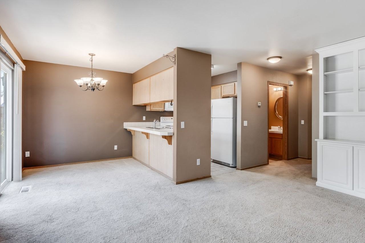 15979 Sw Roth Dr - Photo 4 of 14