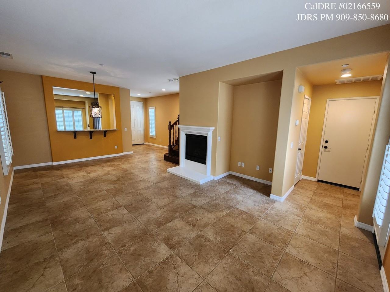 4135 Garvey Way - Photo 5 of 15