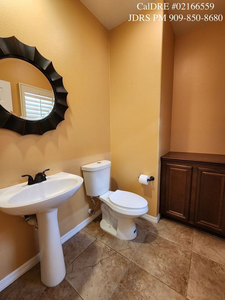 4135 Garvey Way - Photo 6 of 15