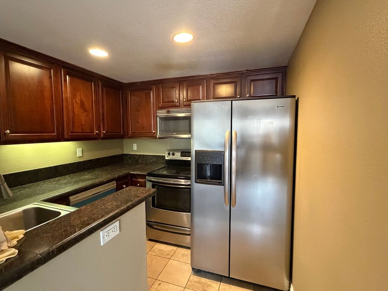 3979 Nobel Dr #308 - Photo 5 of 28