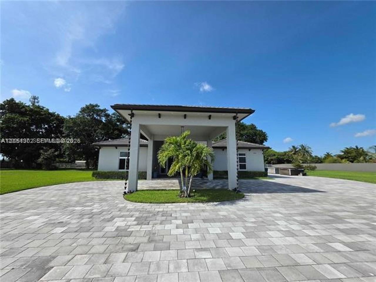 17575 Sw 280th St #17575 - Photo 2 of 46