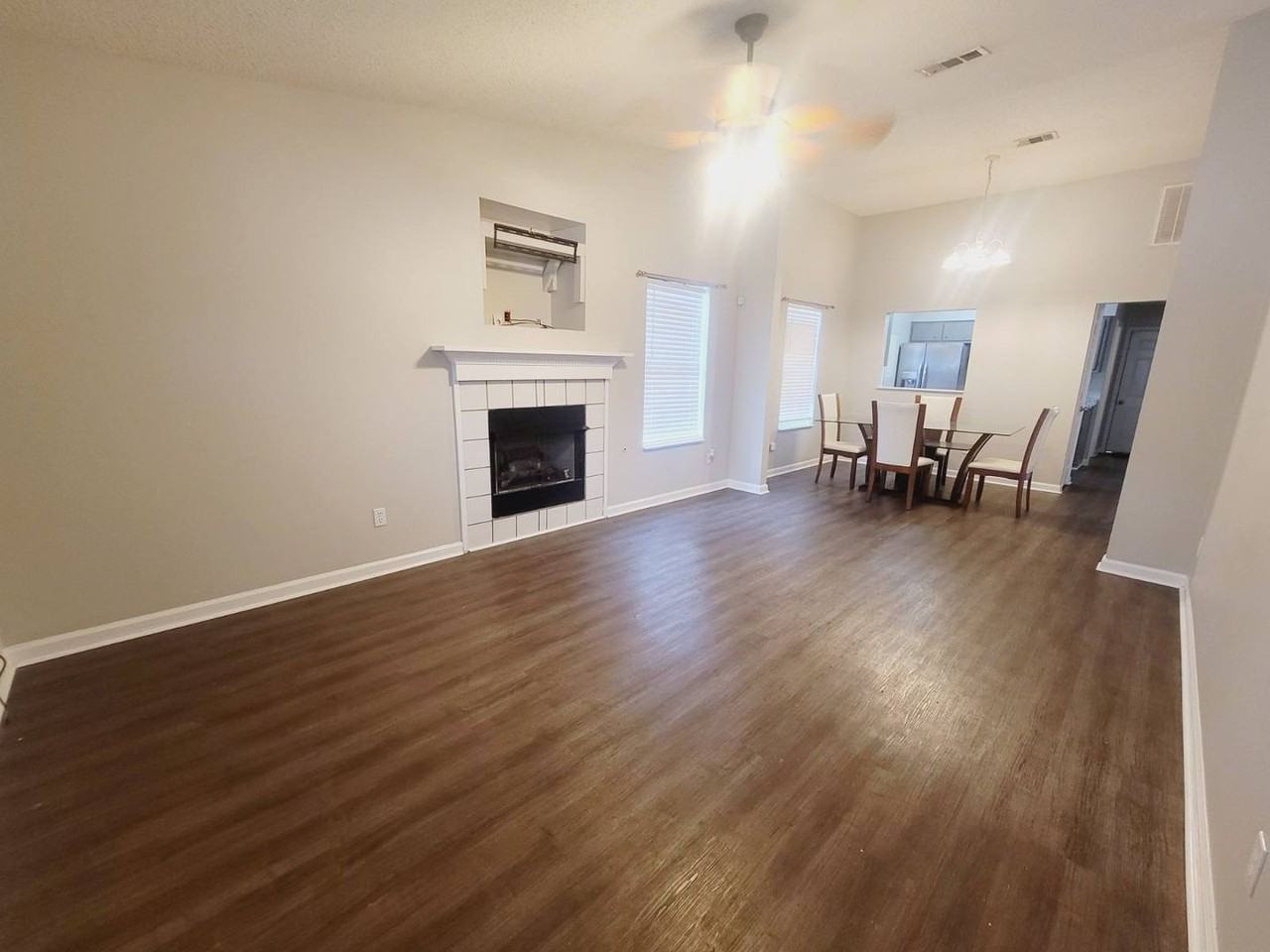 4133 Mission Trace Blvd - Photo 3 of 30