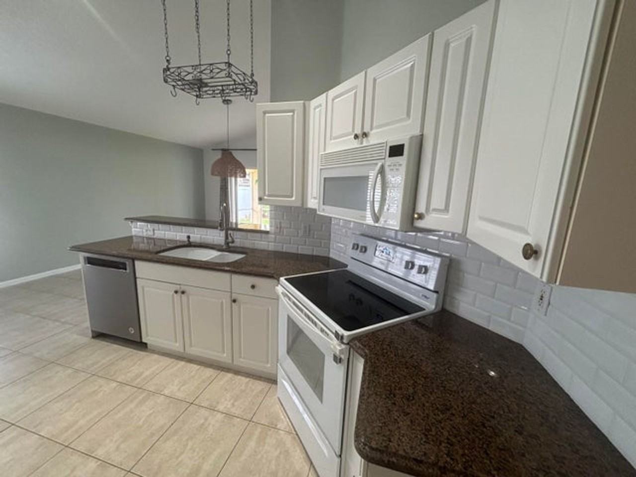 6366 Barbara St - Photo 2 of 11