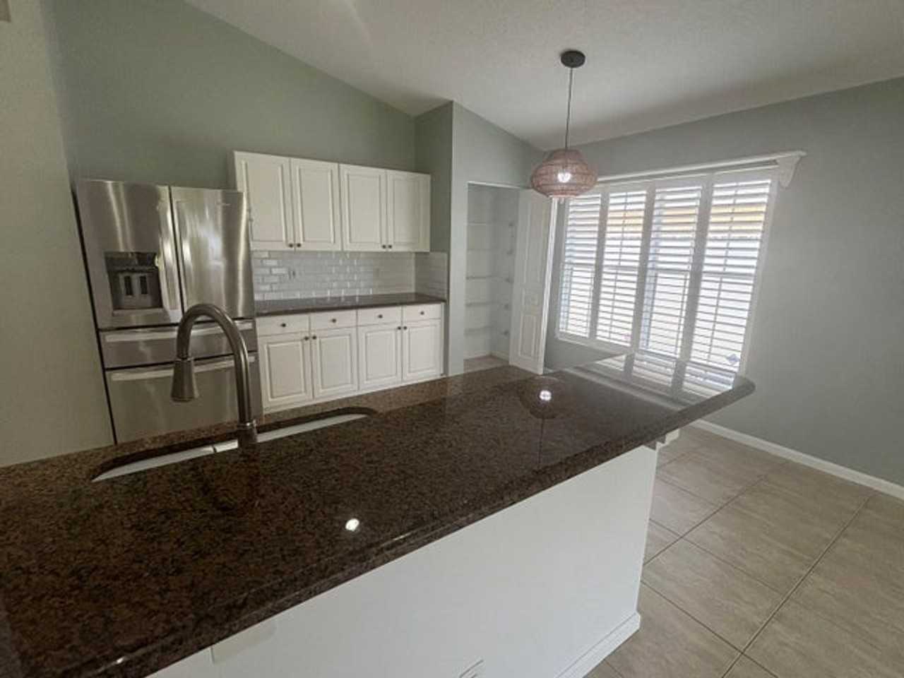 6366 Barbara St - Photo 3 of 11