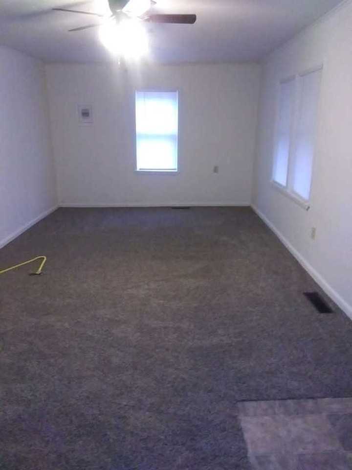 1202 Rex Ave - Photo 3 of 7