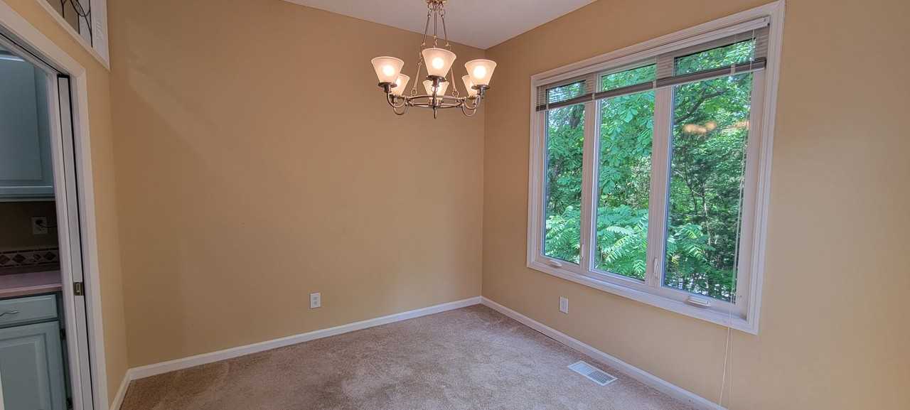 207 Mountain Ridge Dr Ne - Photo 5 of 45
