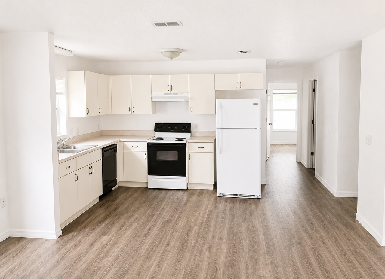 38627 Rose Ln - Photo 2 of 8