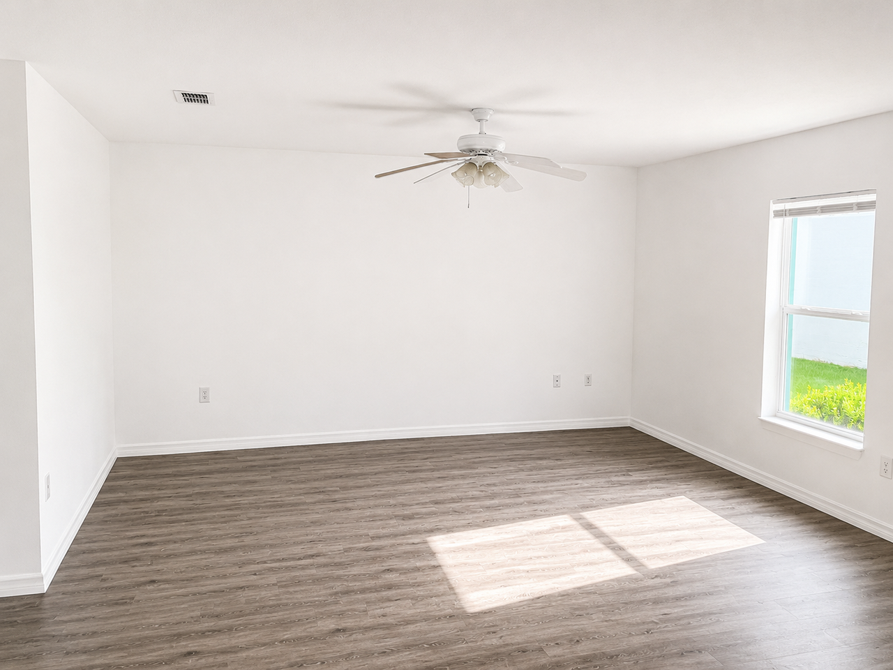 38627 Rose Ln - Photo 4 of 8