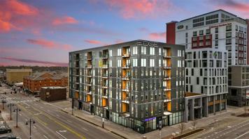 featured image of 300 S Clinton St